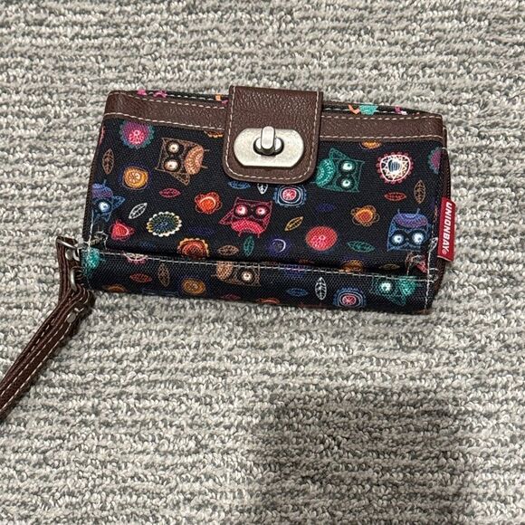 UNIONBAY Handbags - Unionbay and Multicolor Owl Pattern Wallet